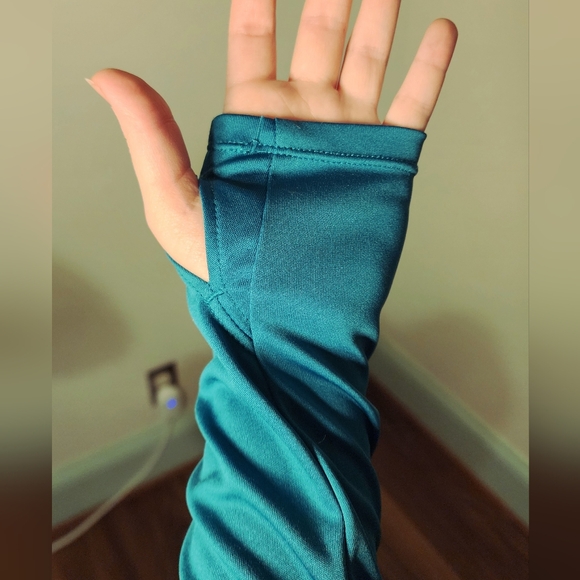 Teal Long Sleeve Women's Athletic Top - Picture 6 of 7